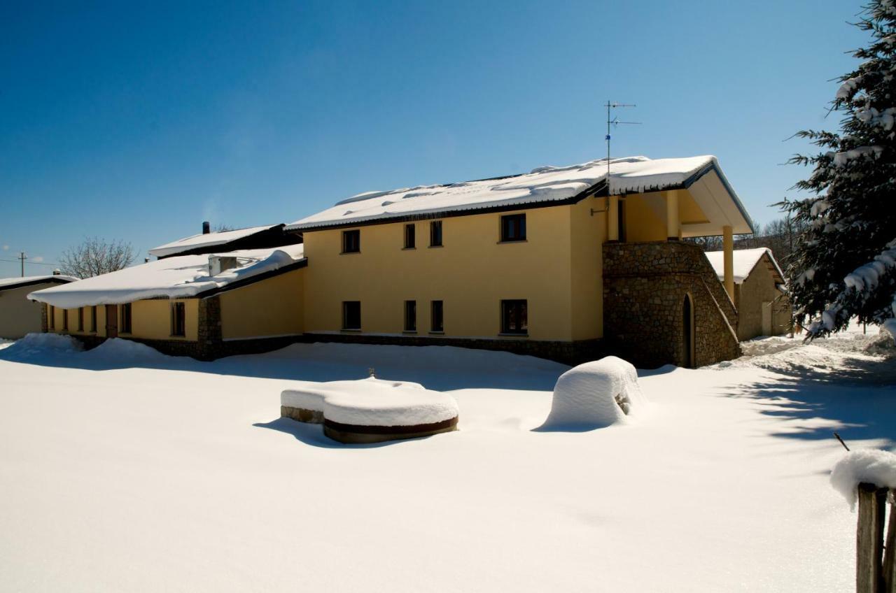 Agriturismo Fiorella Камильятелло-Силано Экстерьер фото